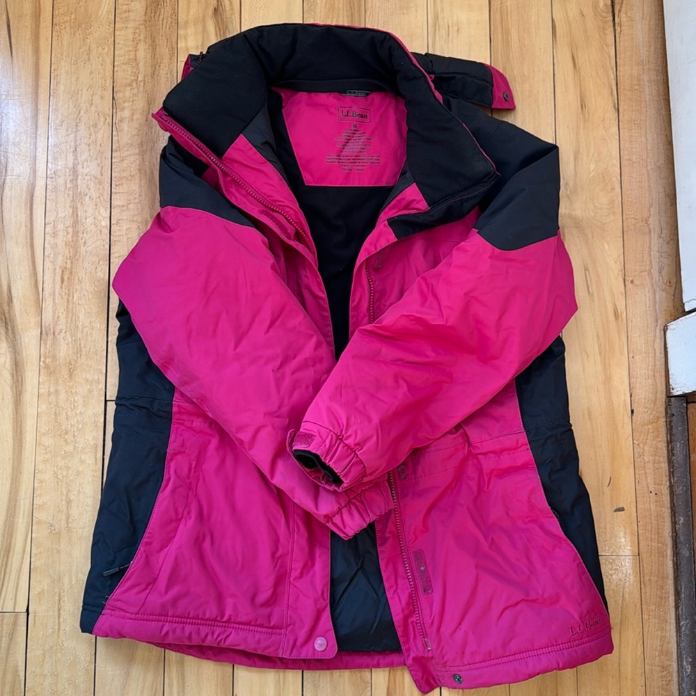 LL Bean Parka Tek PrimaLoft Jacket / Coat (Pink) Great for skiing!!